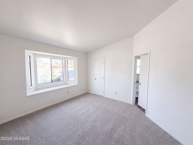 5840 N Belbrook Drive, Tucson, AZ 85741