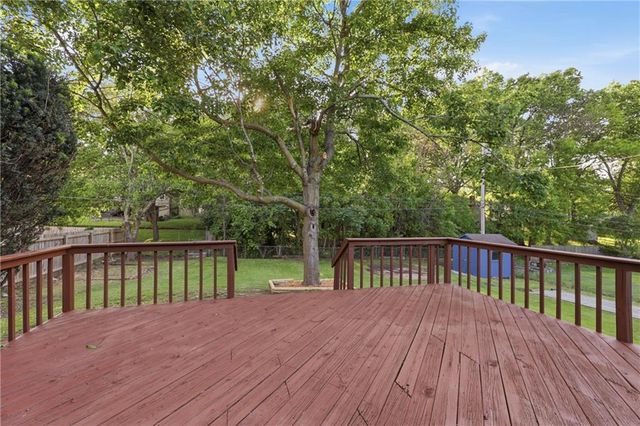6518 Sterling Avenue, Raytown, MO 64133