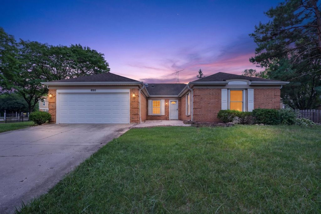 650 Wainsford Drive, Hoffman Estates, IL 60169 — exterior