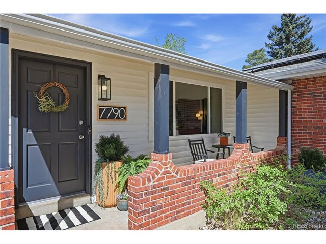 7790 S Harlan Way, Littleton, CO 80128