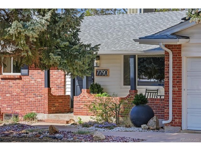 7790 S Harlan Way, Littleton, CO 80128