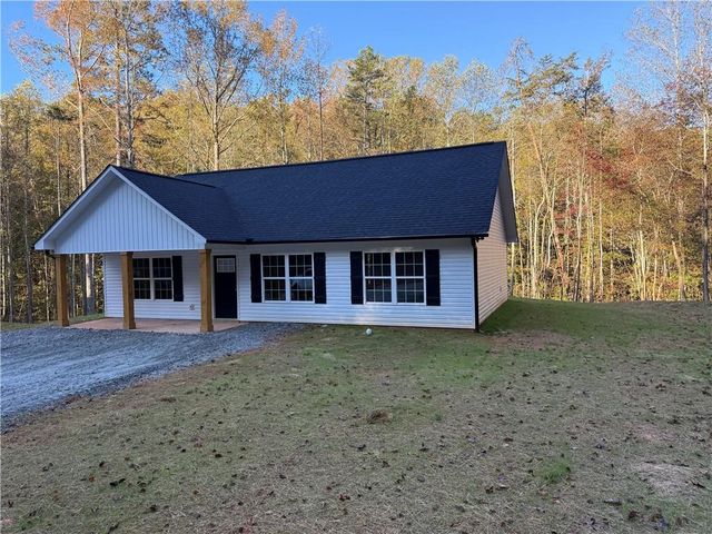100 Sanders Boulevard, Dahlonega, GA 30533