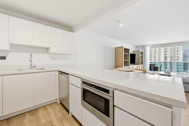 2301 Collins Avenue 1205, Miami Beach, FL 33139