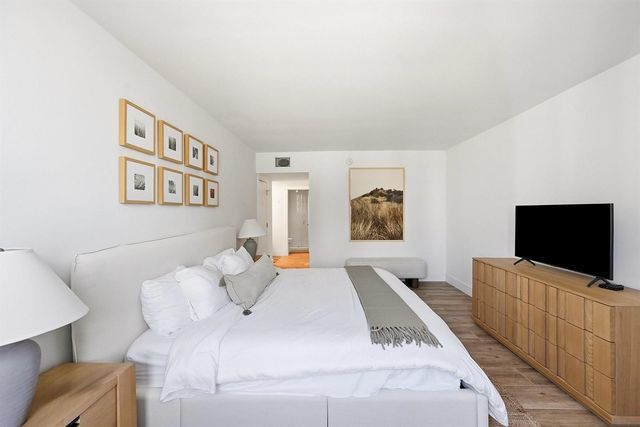 2301 Collins Avenue 1205, Miami Beach, FL 33139