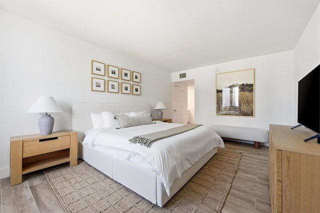 2301 Collins Avenue 1205, Miami Beach, FL 33139