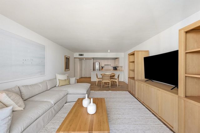 2301 Collins Avenue 1205, Miami Beach, FL 33139