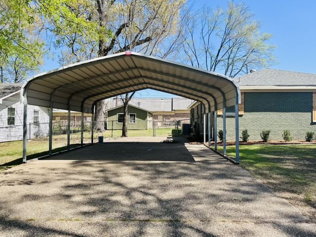 3800 Magnolia Street, Texarkana, TX 75503