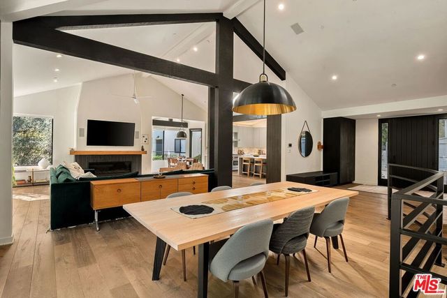 28222 Via Acero Street, Malibu, CA 90265