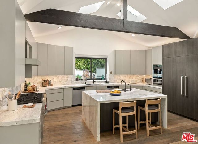 28222 Via Acero Street, Malibu, CA 90265