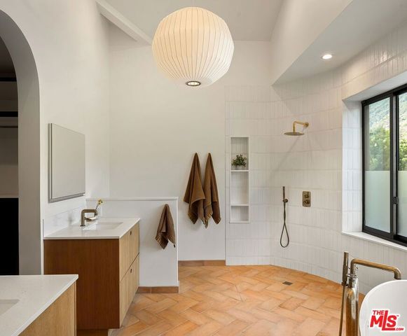 28222 Via Acero Street, Malibu, CA 90265