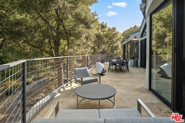 28222 Via Acero Street, Malibu, CA 90265