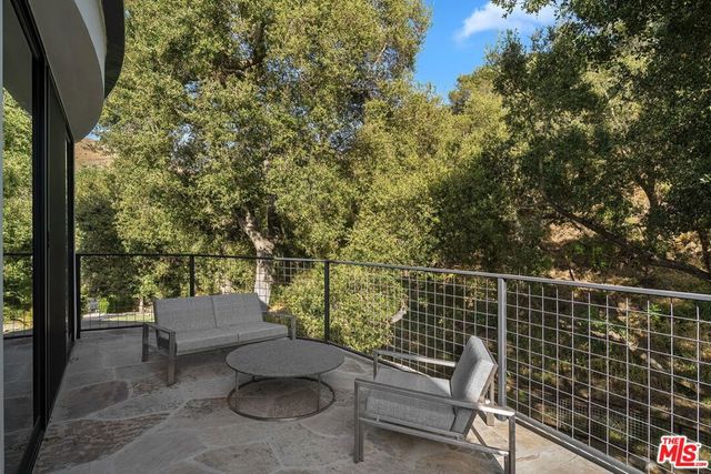 28222 Via Acero Street, Malibu, CA 90265