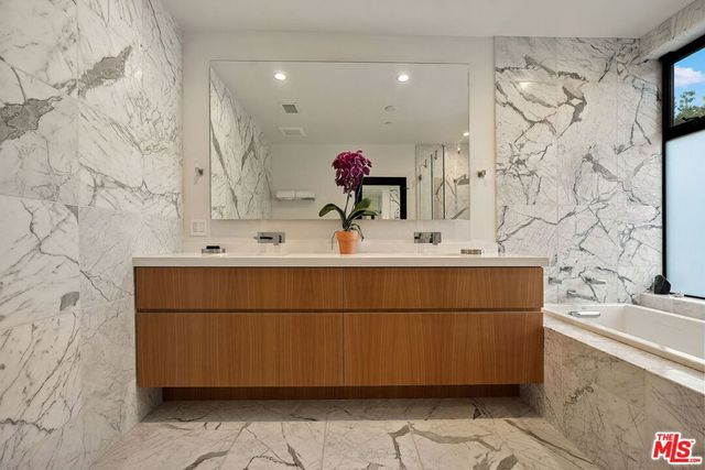 28222 Via Acero Street, Malibu, CA 90265