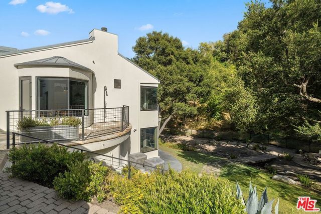 28222 Via Acero Street, Malibu, CA 90265