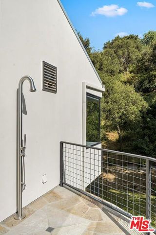28222 Via Acero Street, Malibu, CA 90265