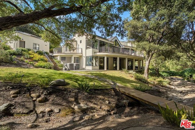 28222 Via Acero Street, Malibu, CA 90265