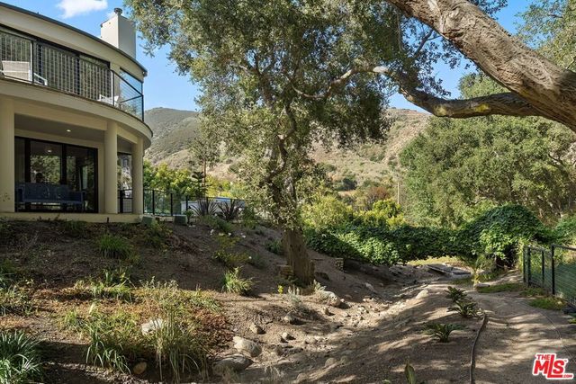 28222 Via Acero Street, Malibu, CA 90265