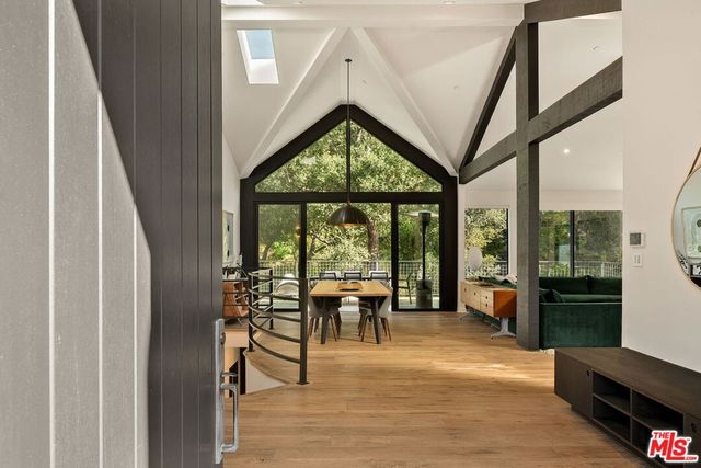 28222 Via Acero Street, Malibu, CA 90265