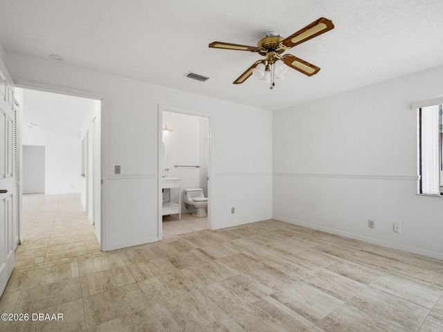 808 E 1st Avenue, New Smyrna Beach, FL 32169