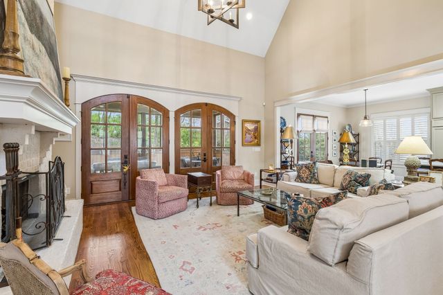 4309B Sneed Rd, Nashville, TN 37215