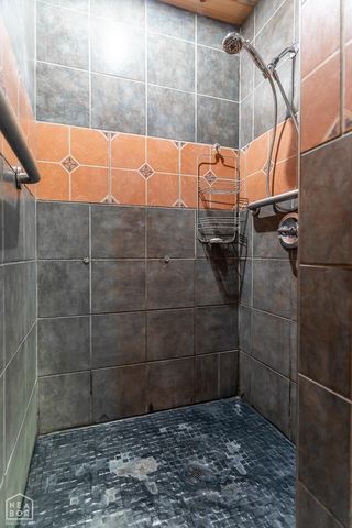 21 W Lakeshore Drive, Highland, AR 72542