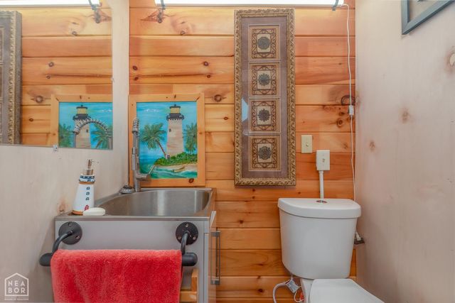 21 W Lakeshore Drive, Highland, AR 72542