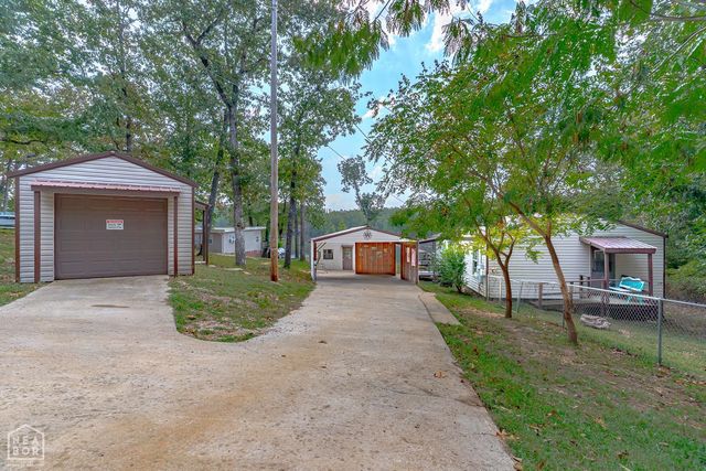 21 W Lakeshore Drive, Highland, AR 72542