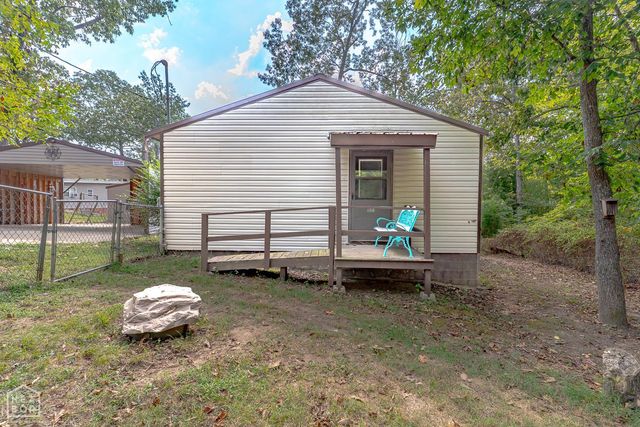 21 W Lakeshore Drive, Highland, AR 72542