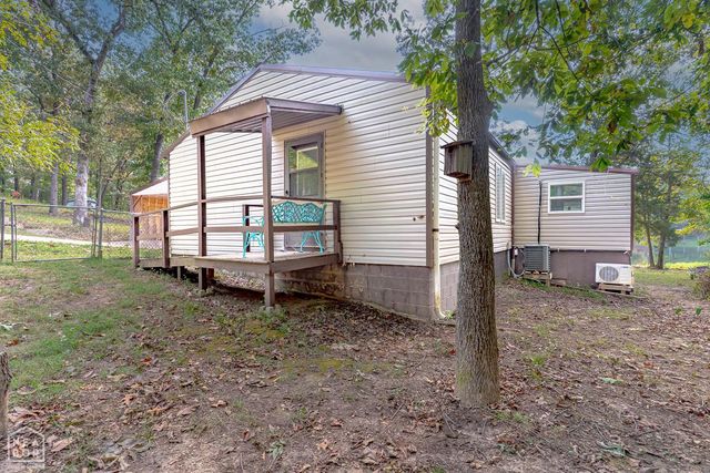 21 W Lakeshore Drive, Highland, AR 72542