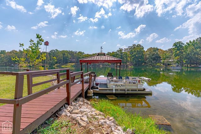 21 W Lakeshore Drive, Highland, AR 72542