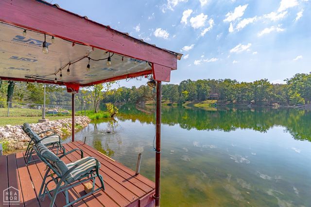 21 W Lakeshore Drive, Highland, AR 72542
