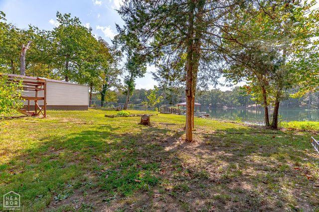 21 W Lakeshore Drive, Highland, AR 72542