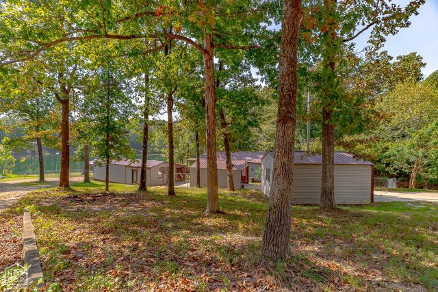 21 W Lakeshore Drive, Highland, AR 72542