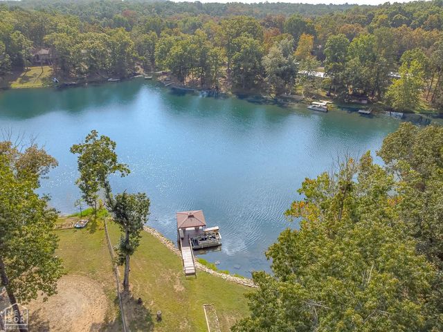 21 W Lakeshore Drive, Highland, AR 72542