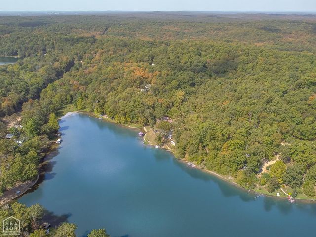 21 W Lakeshore Drive, Highland, AR 72542