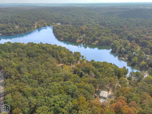 21 W Lakeshore Drive, Highland, AR 72542