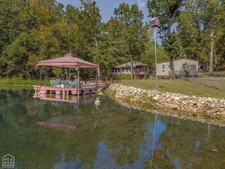 21 W Lakeshore Drive, Highland, AR 72542