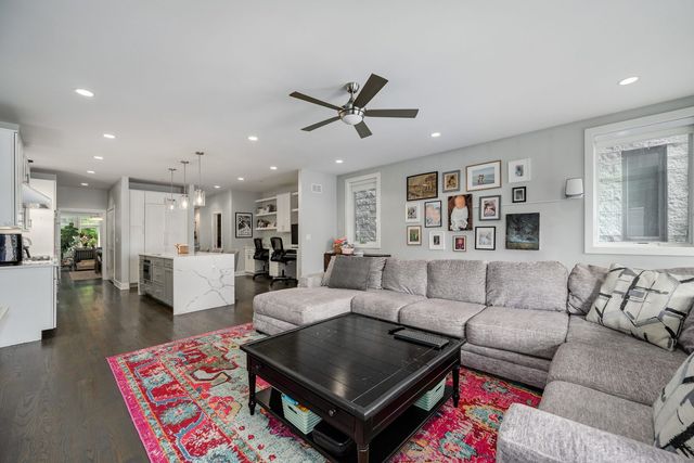 1516 W Ohio Street 1, Chicago, IL 60642