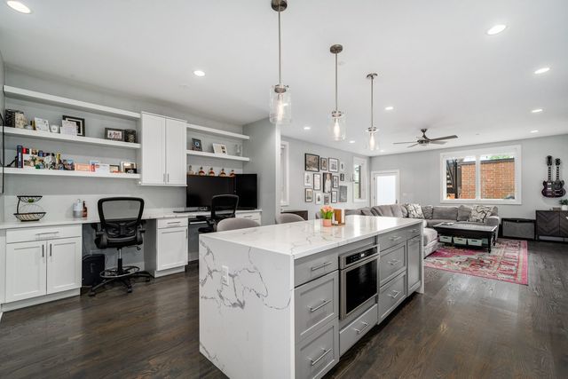 1516 W Ohio Street 1, Chicago, IL 60642