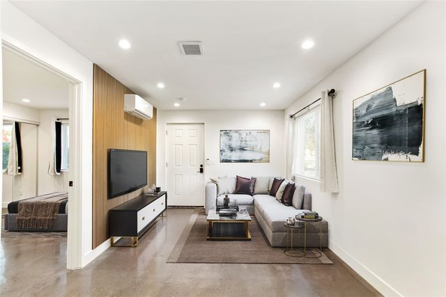 6972 N Platt Avenue, West Hills, CA 91307