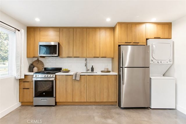 6972 N Platt Avenue, West Hills, CA 91307