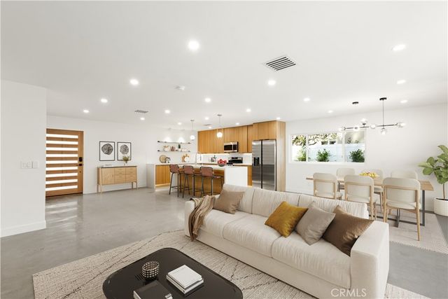 6972 N Platt Avenue, West Hills, CA 91307