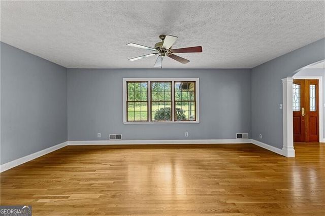 11800 Hutcheson Ferry Road, Chattahoochee Hills, GA 30268