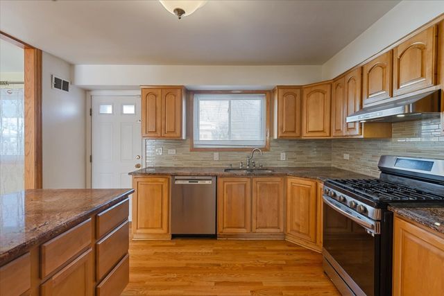 7910 CHURCHILL Street, Morton Grove, IL 60053