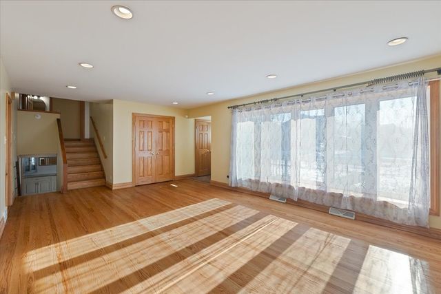 7910 CHURCHILL Street, Morton Grove, IL 60053