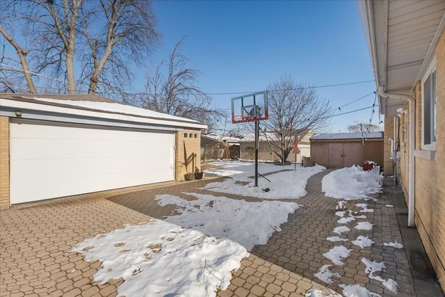 7910 CHURCHILL Street, Morton Grove, IL 60053