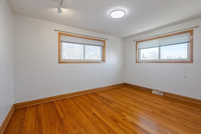 7910 CHURCHILL Street, Morton Grove, IL 60053