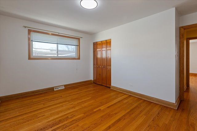 7910 CHURCHILL Street, Morton Grove, IL 60053