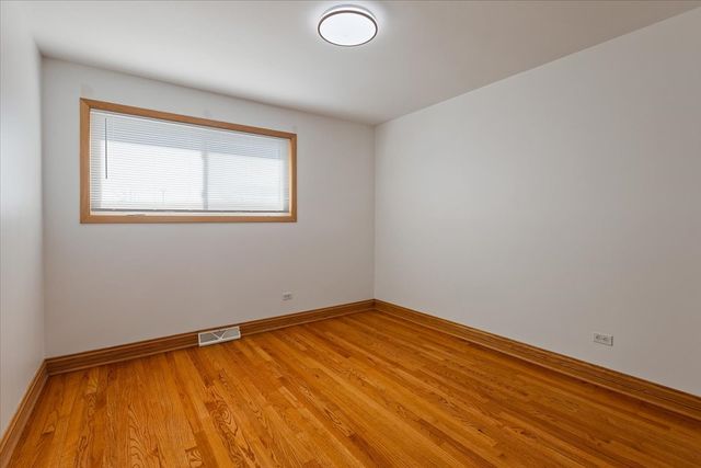 7910 CHURCHILL Street, Morton Grove, IL 60053