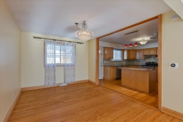 7910 CHURCHILL Street, Morton Grove, IL 60053